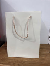 Load image into Gallery viewer, Flower Hand Tied / Gift Bag 25 x 18cm Ivory
