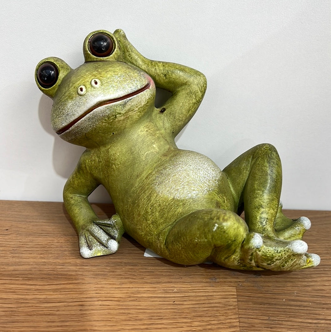 Frog 16x12x8 - Lying Down