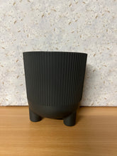 Load image into Gallery viewer, Pot Cortado 17.5 x 16cm Grey
