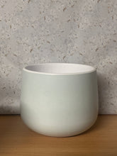 Load image into Gallery viewer, Ceramic Pot Light Turq 17cm
