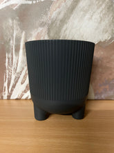 Load image into Gallery viewer, Pot Cortado 17.5 x 16cm Grey
