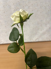 Load image into Gallery viewer, Diamond Rose 40cm White
