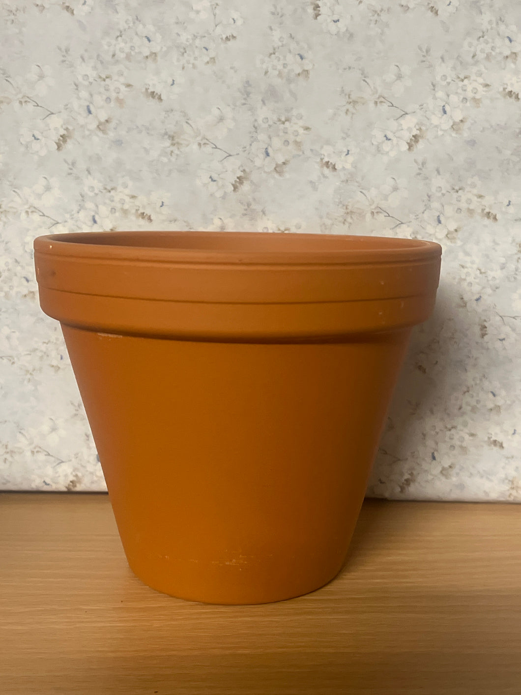 Terracotta Flower Pot 15.5 x 13.7cm - F16