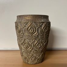 Load image into Gallery viewer, Basswood Pot Brown / Gold 20.5 x 16cm
