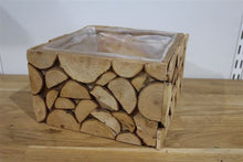 Load image into Gallery viewer, Natural Elegance Wood Square19x19x11cm
