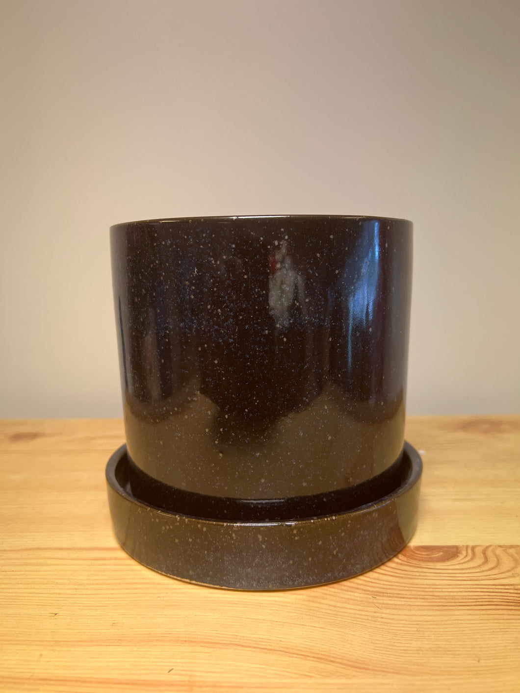 Inger Pot With Saucer 15 x 13cm Black